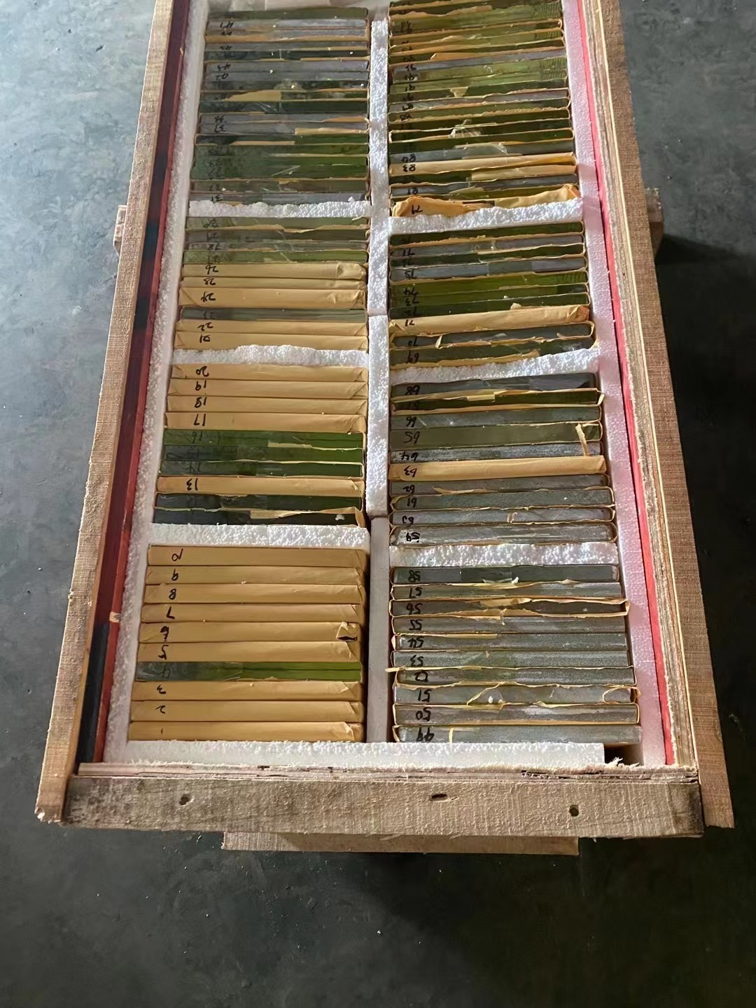 江西防护玻璃的抗氧化度